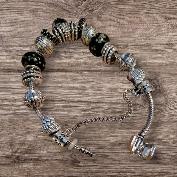 Silver & Black Charm Bracelet, Safety Chain, Heavyweight, Approximately … - Picture 5 of 5